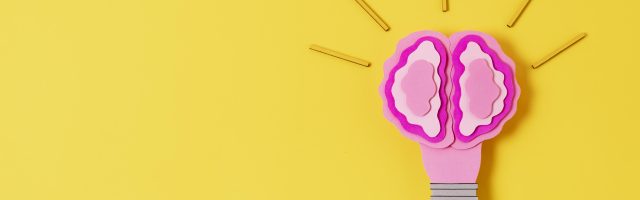 concepto-de-idea-con-bombilla